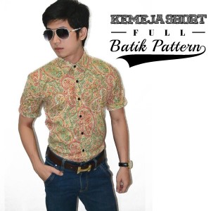 Kemeja Short Full Batik Pattern