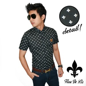 Kemeja Short Symbol Pattern