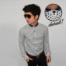 Kemeja Polkadot Neck Skull Button White
