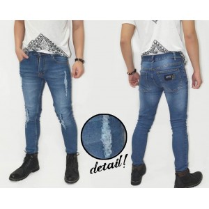 Blue Jeans Four Ripped