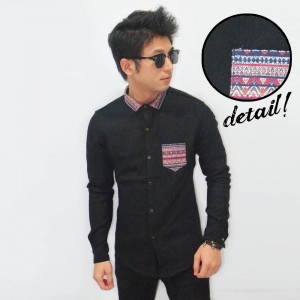 Kemeja Emboss Neck Tribal Black